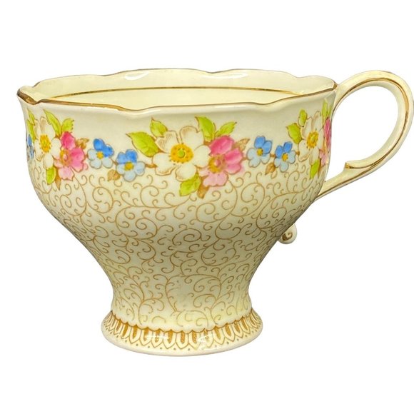 Paragon By Appointment Majesty The Queen Tea Cup Bone China Floral England S/5 - Picture 2 of 10